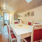 Apartma Borovc