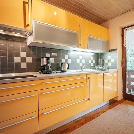 Apartma Borovc Apartamento